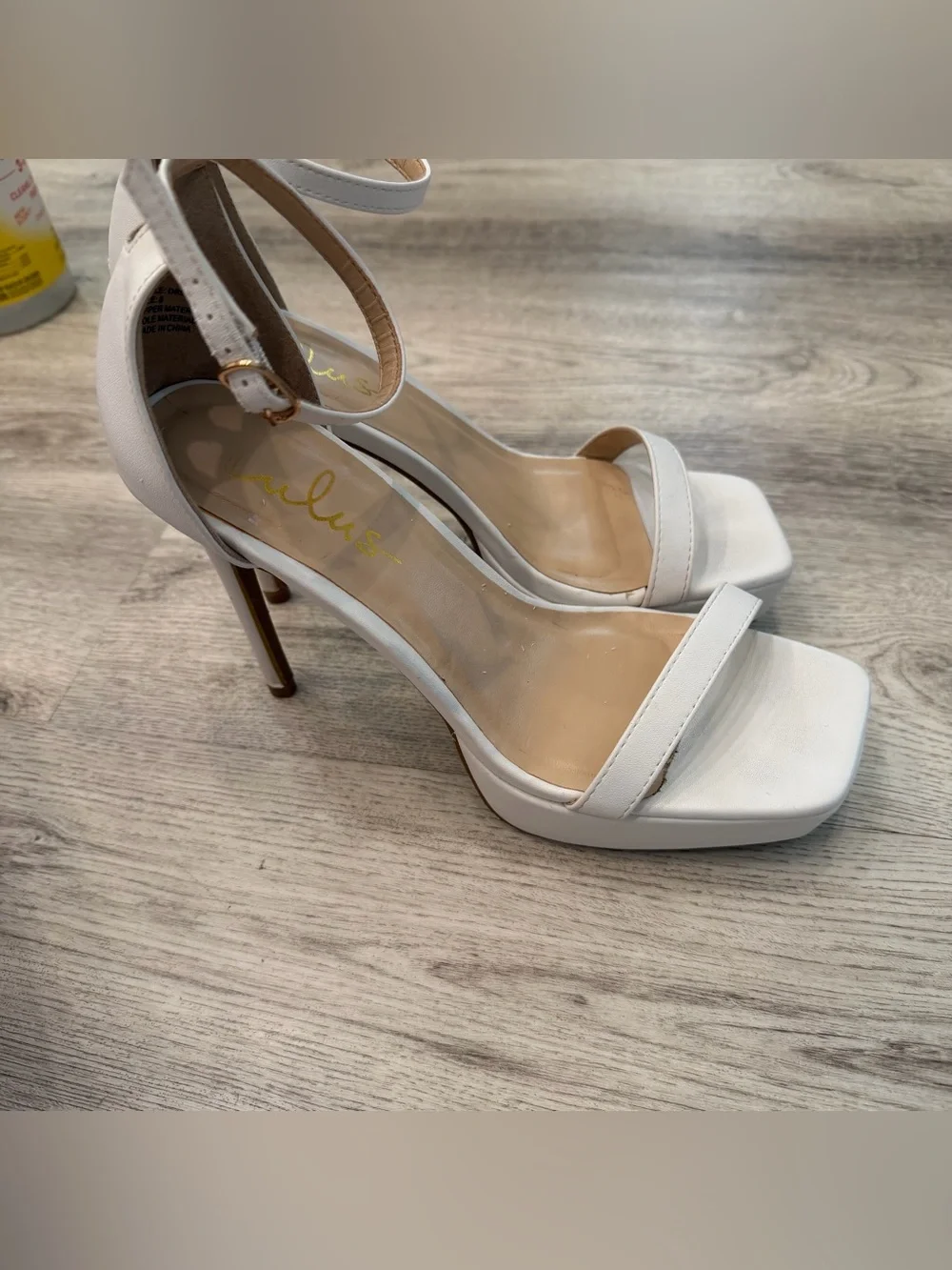 Lulus‎ White Platform Ankle Strap Heels Size 8